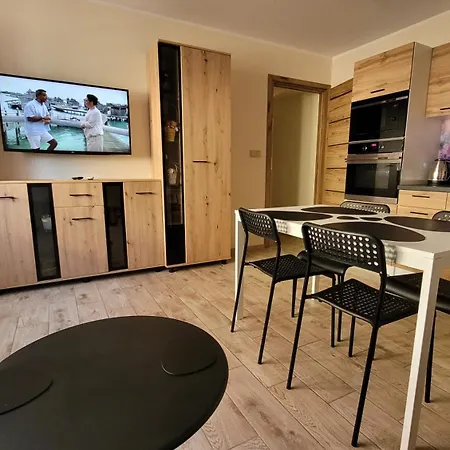 Apartman Jodlowa 17 *